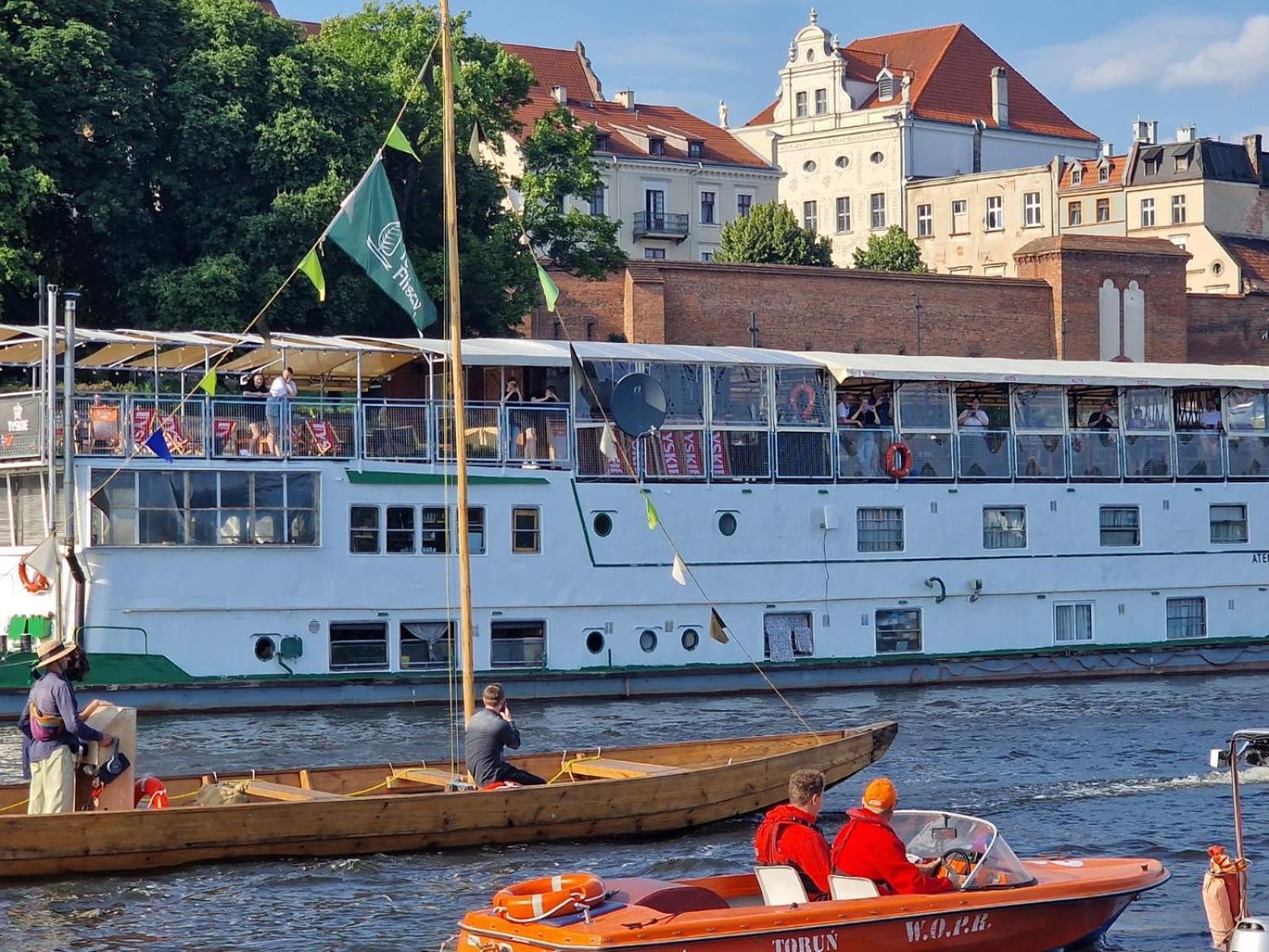 Barka Atena Stary Toruń Екстериор снимка